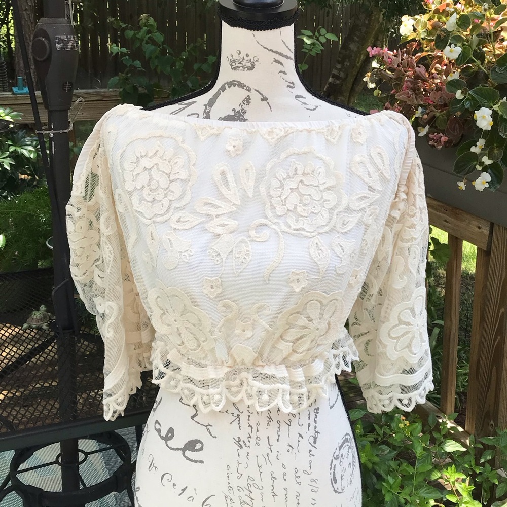 Jen’s Pirate Booty Ivory Lace Bateau Neck Off Shoulder Top Size Small S
